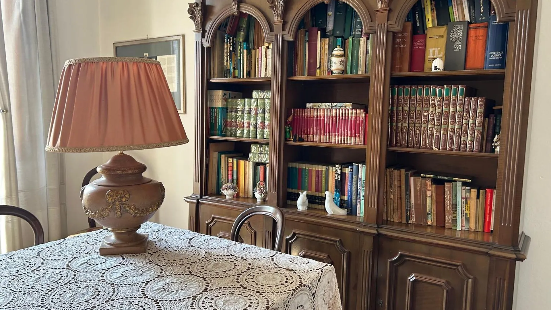 Apartment Primo Piano Villa Liberty Indipendente A Lucca Italy